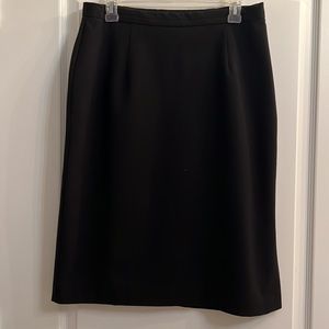 Michele Women’s Classic,  Black, Lined Skirt  Sz 12